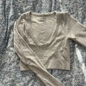 Garage ribbed crop top